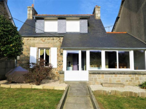 Maison bretonne avec jardin clos, centre Perros-Guirec, proche plage et commerces - FR-1-368-285